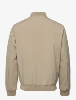 Edessä -Jack & Jones Myynti jj12229877 cwintertwig v283219 1